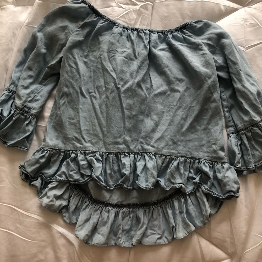 Chambray ruffled sleeveless top, never worn